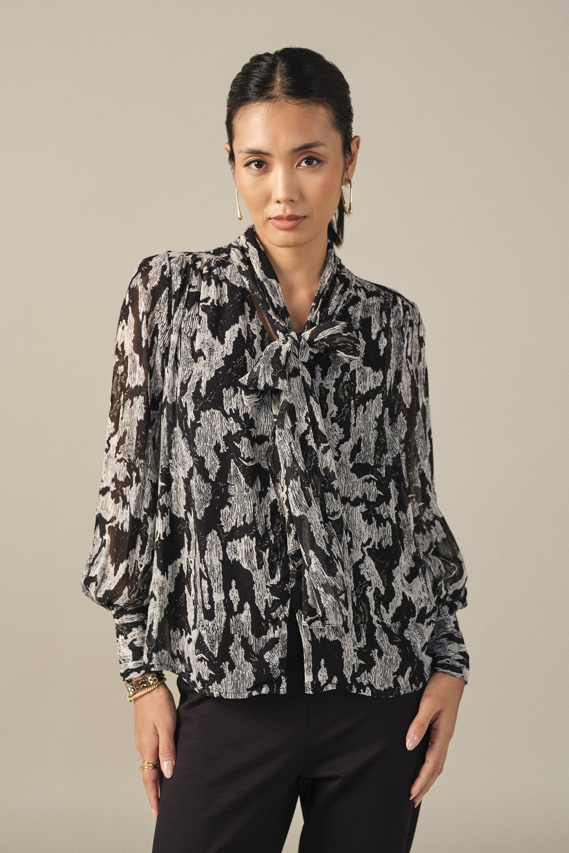 Abstract Print Scarf Neck Top in Black
